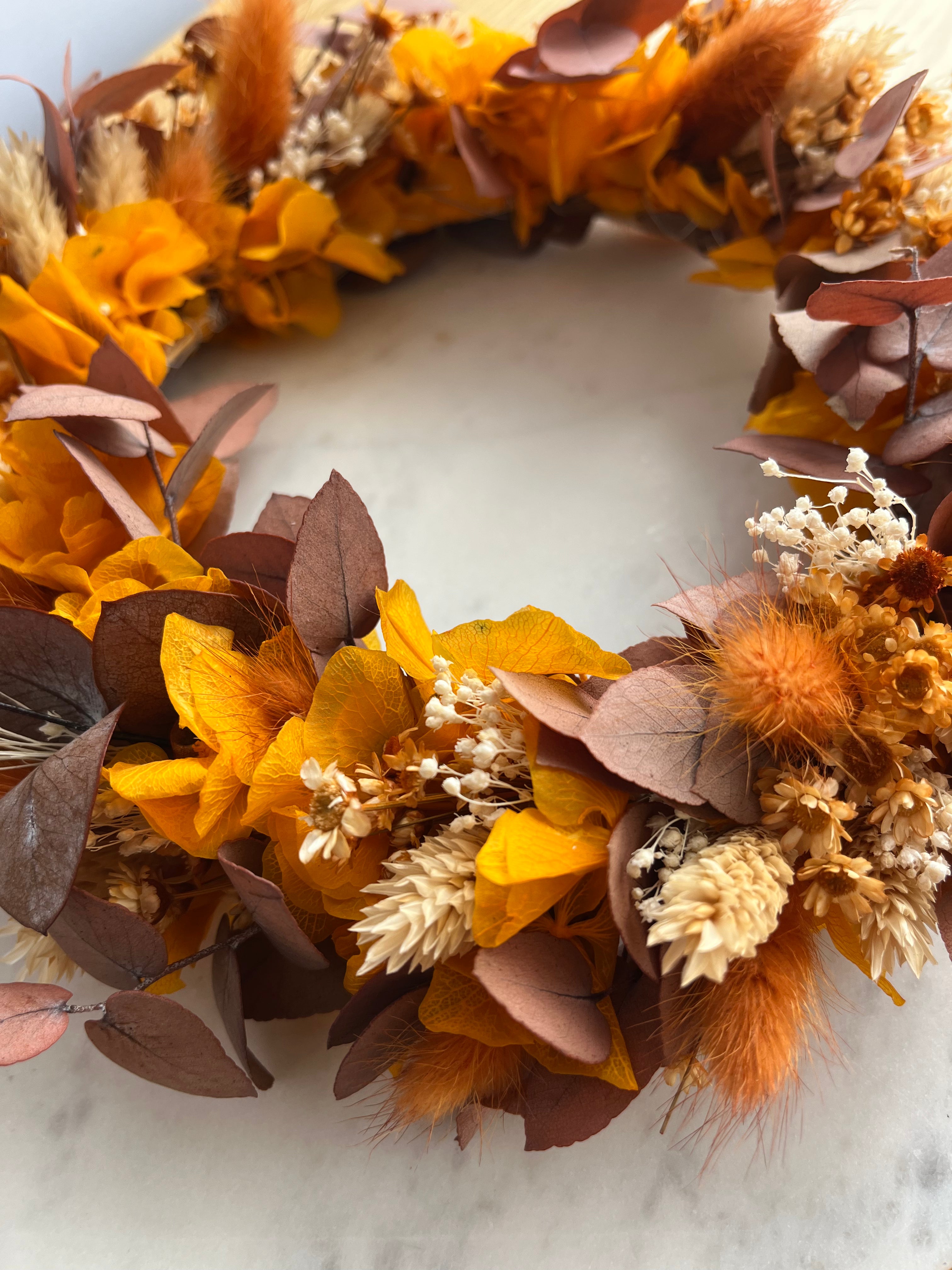 Trockenblumenkranz in herbstlich orange - Lykke&You GmbH