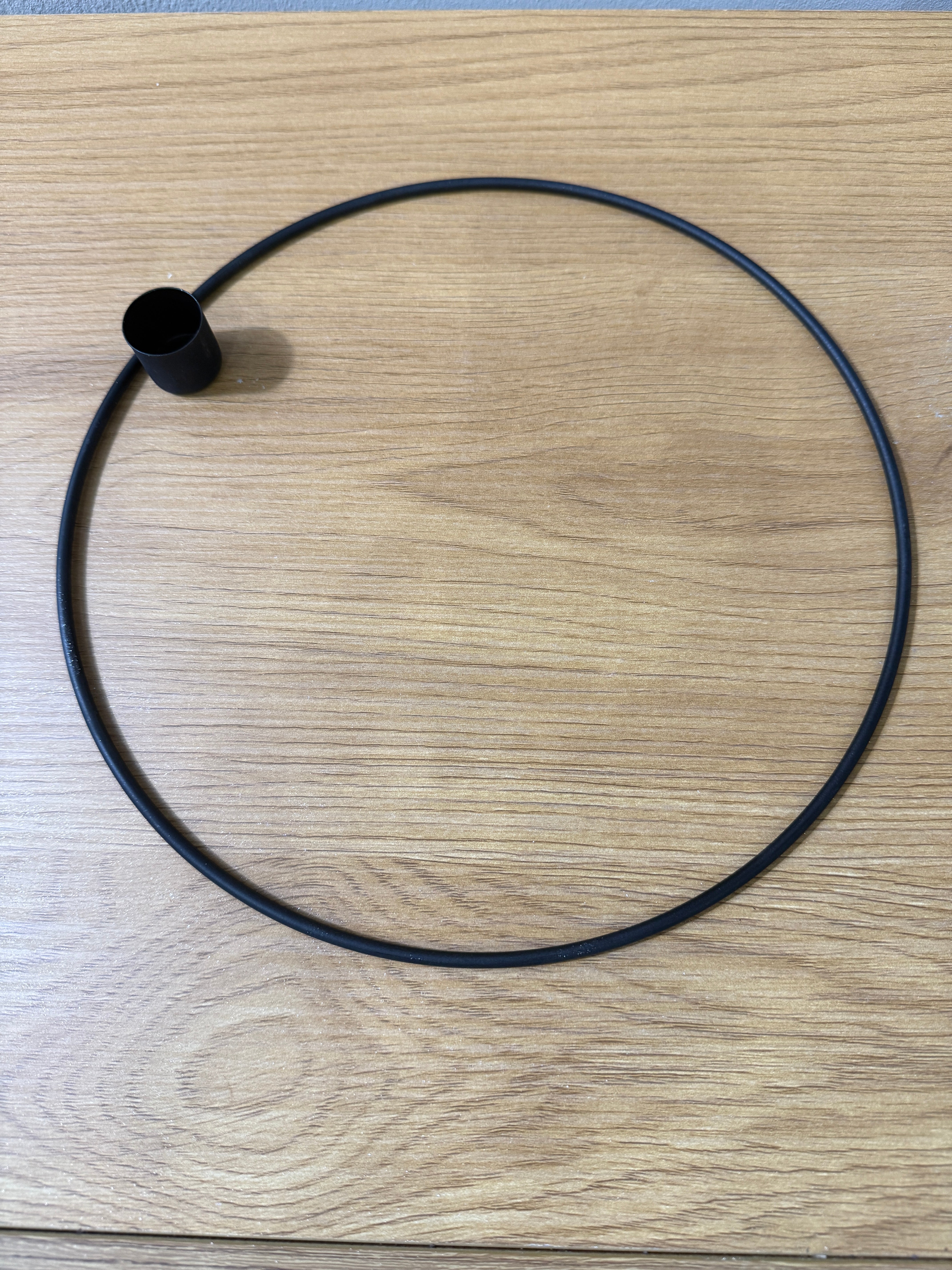 Kerzenhalter aus Metall - schwarz