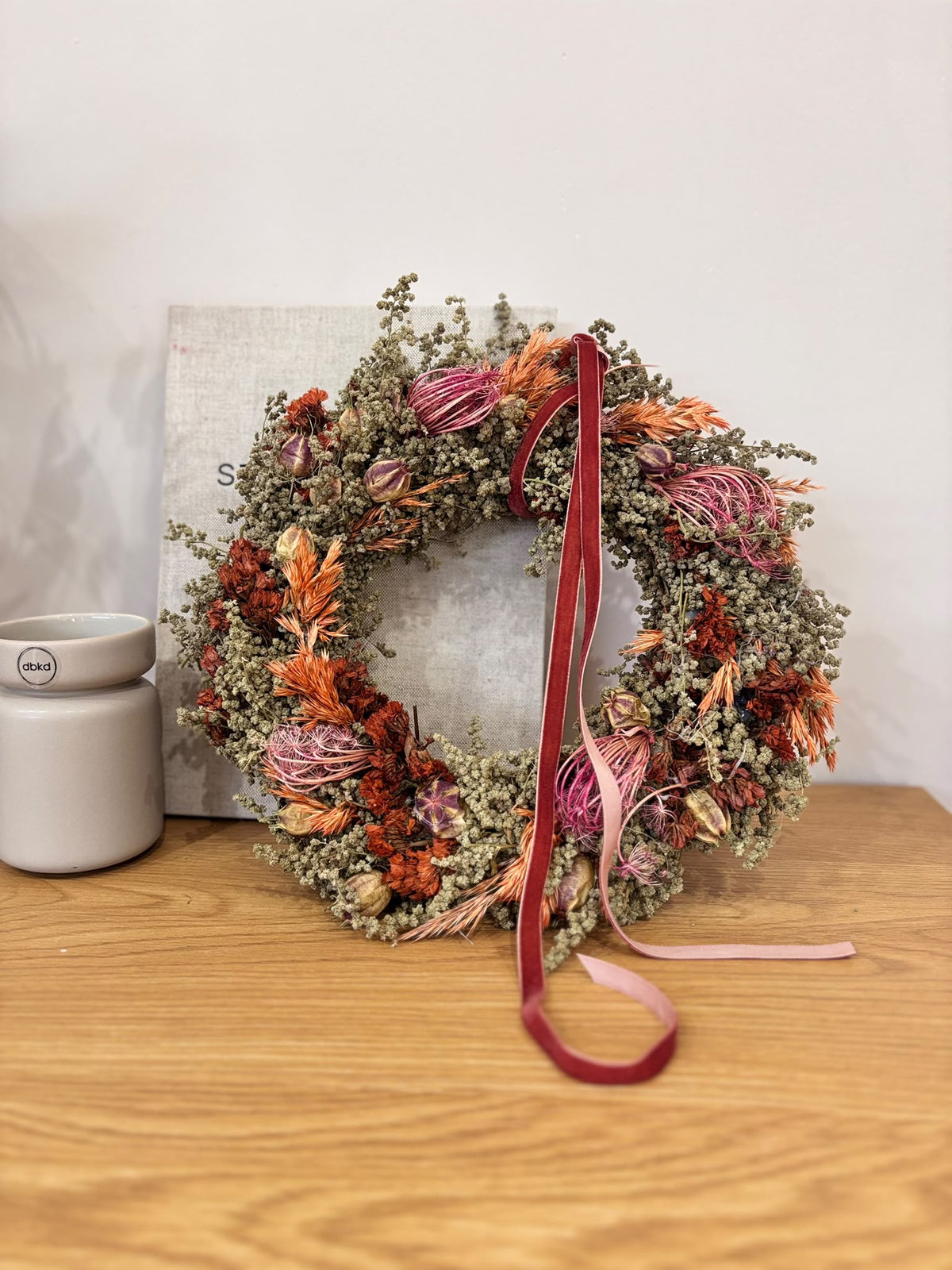 Lotta Herbstkranz – Trockenblumenkranz in warmen Farben