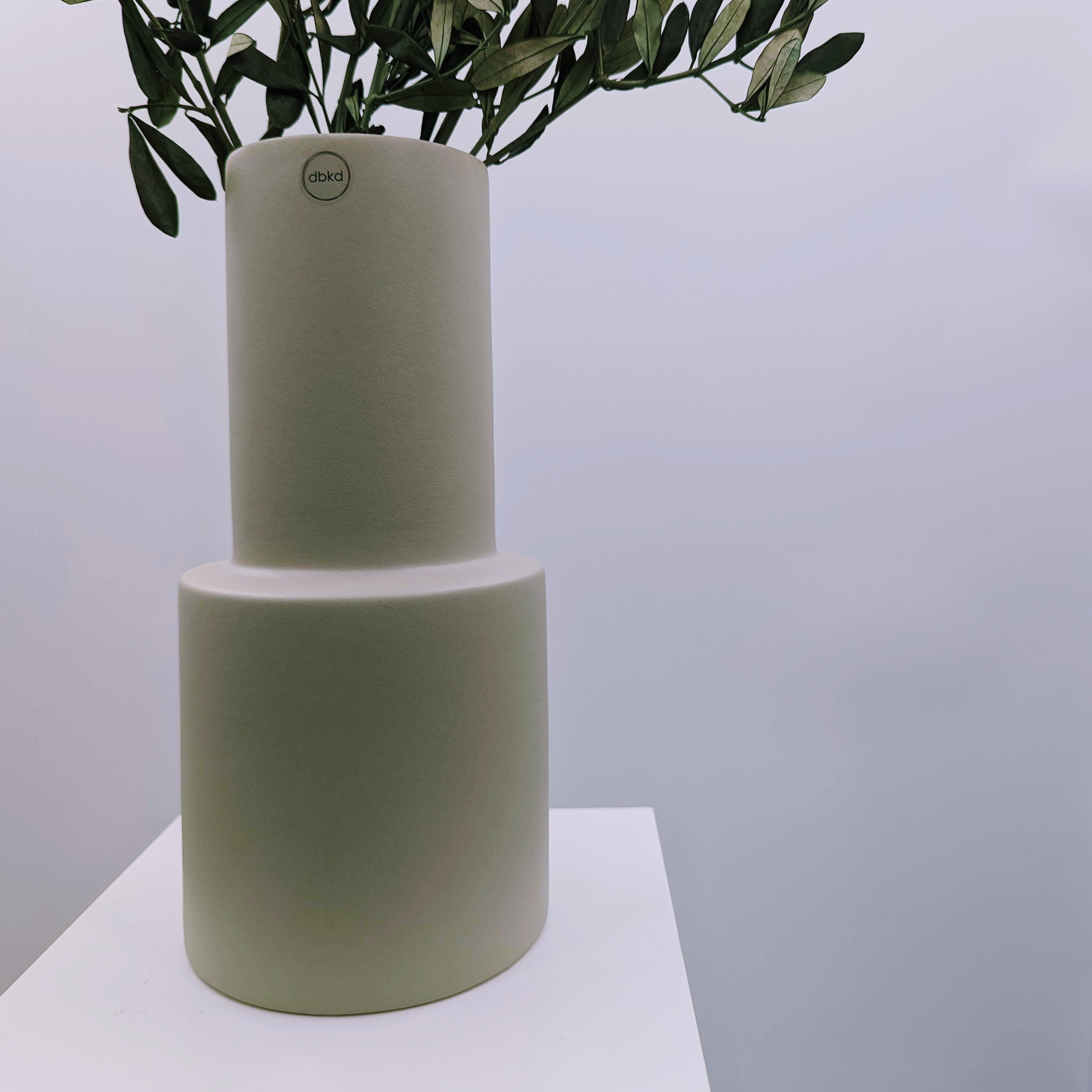 Vase Oblong in zwei Größen (beton) grau