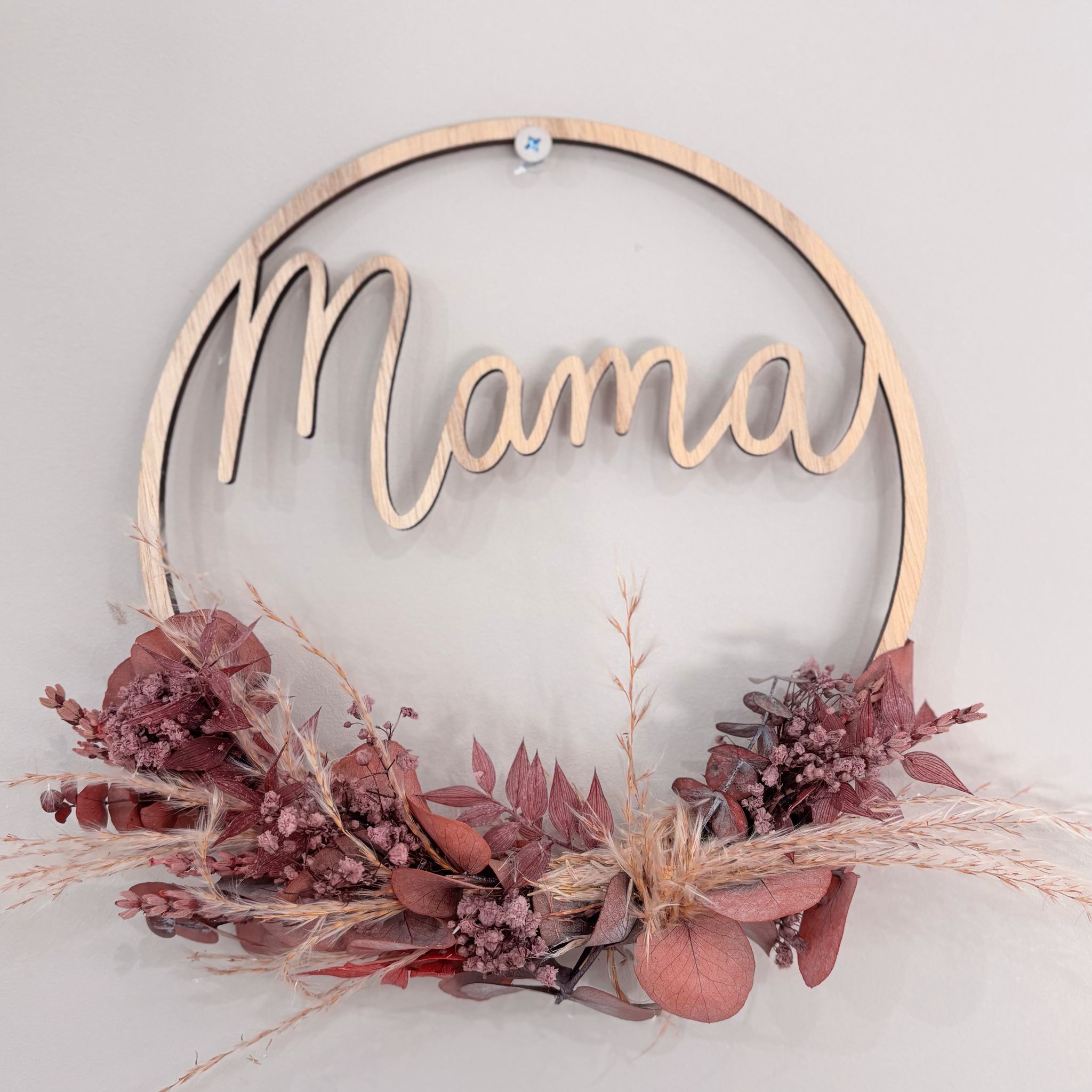 Eulenschnitt Holzkranz "Mama" - das Geschenk zum Muttertag Outlet