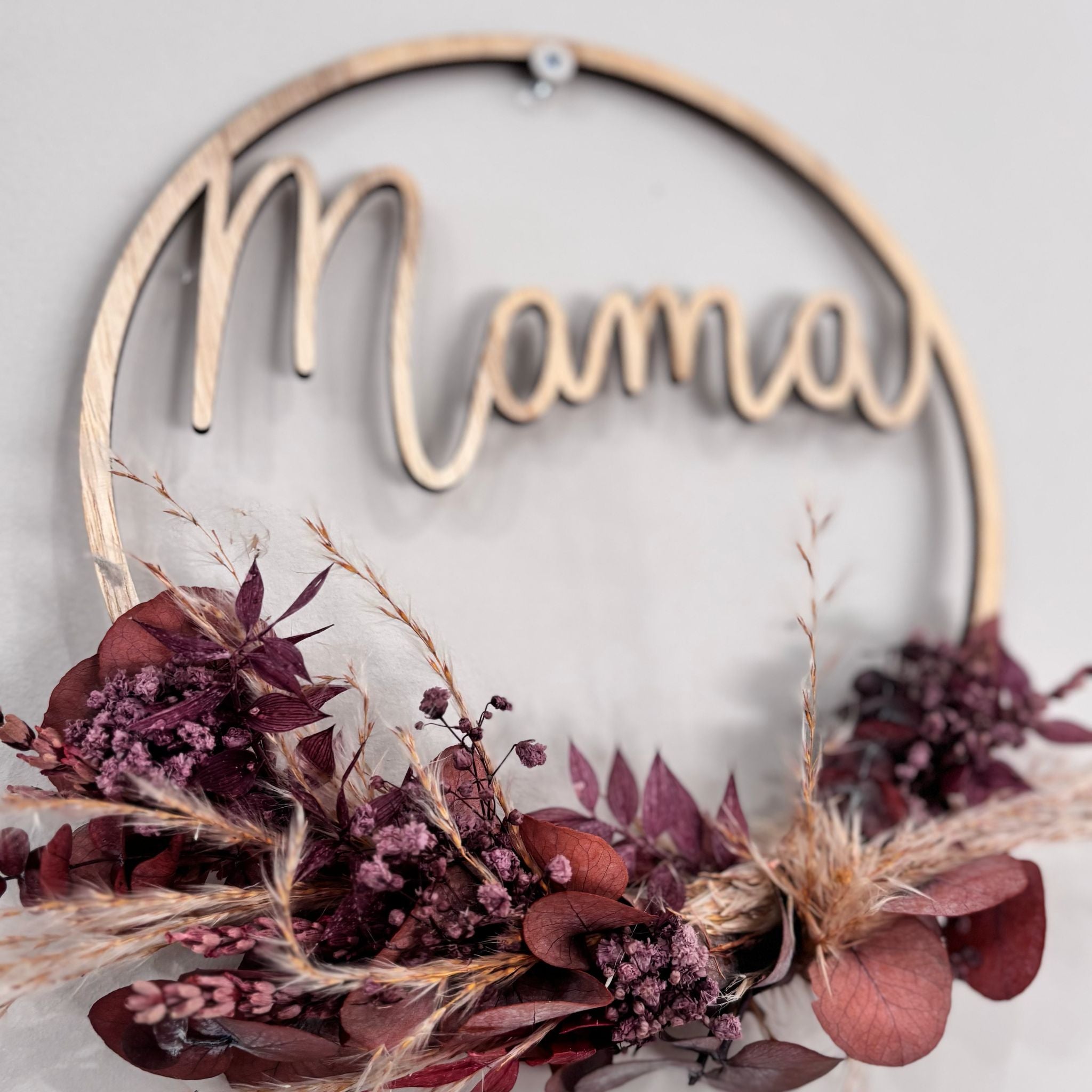Eulenschnitt Holzkranz "Mama" - das Geschenk zum Muttertag Outlet