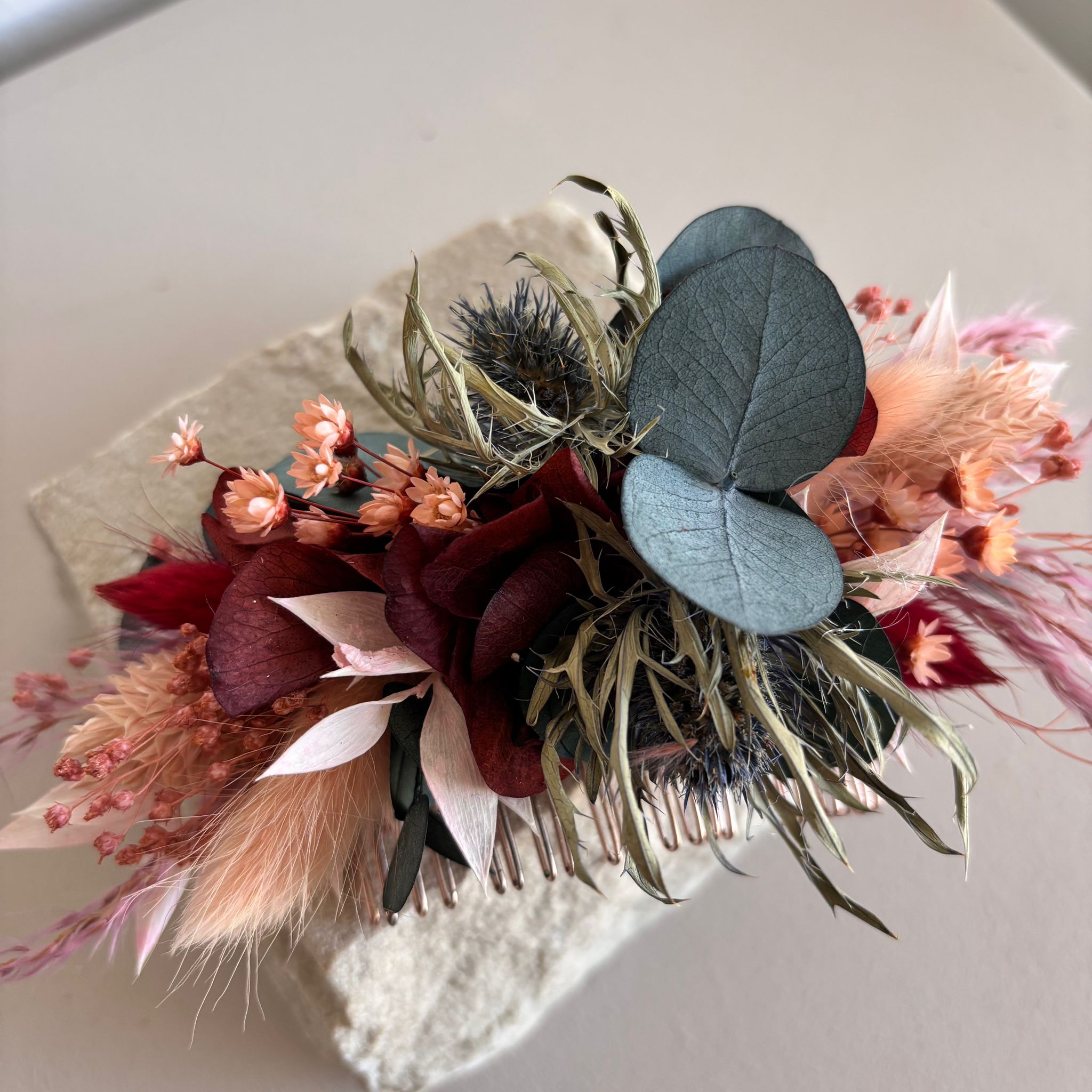 Haarkamm Trockenblumen Eukalyptus rosa rot - OUTLET
