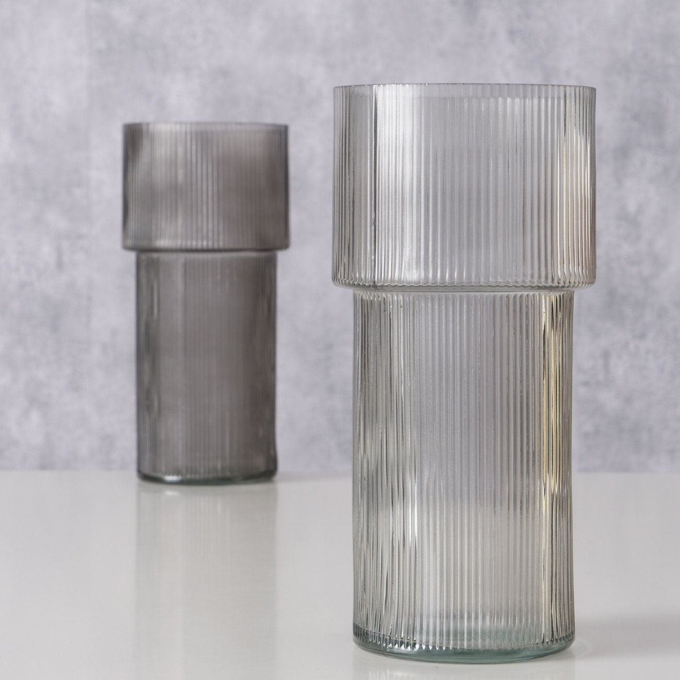 Elegante Glasvase in Grau und Dunkelgrau – Stilvolle Akzente für Dein Zuhause - Lykke&You GmbH