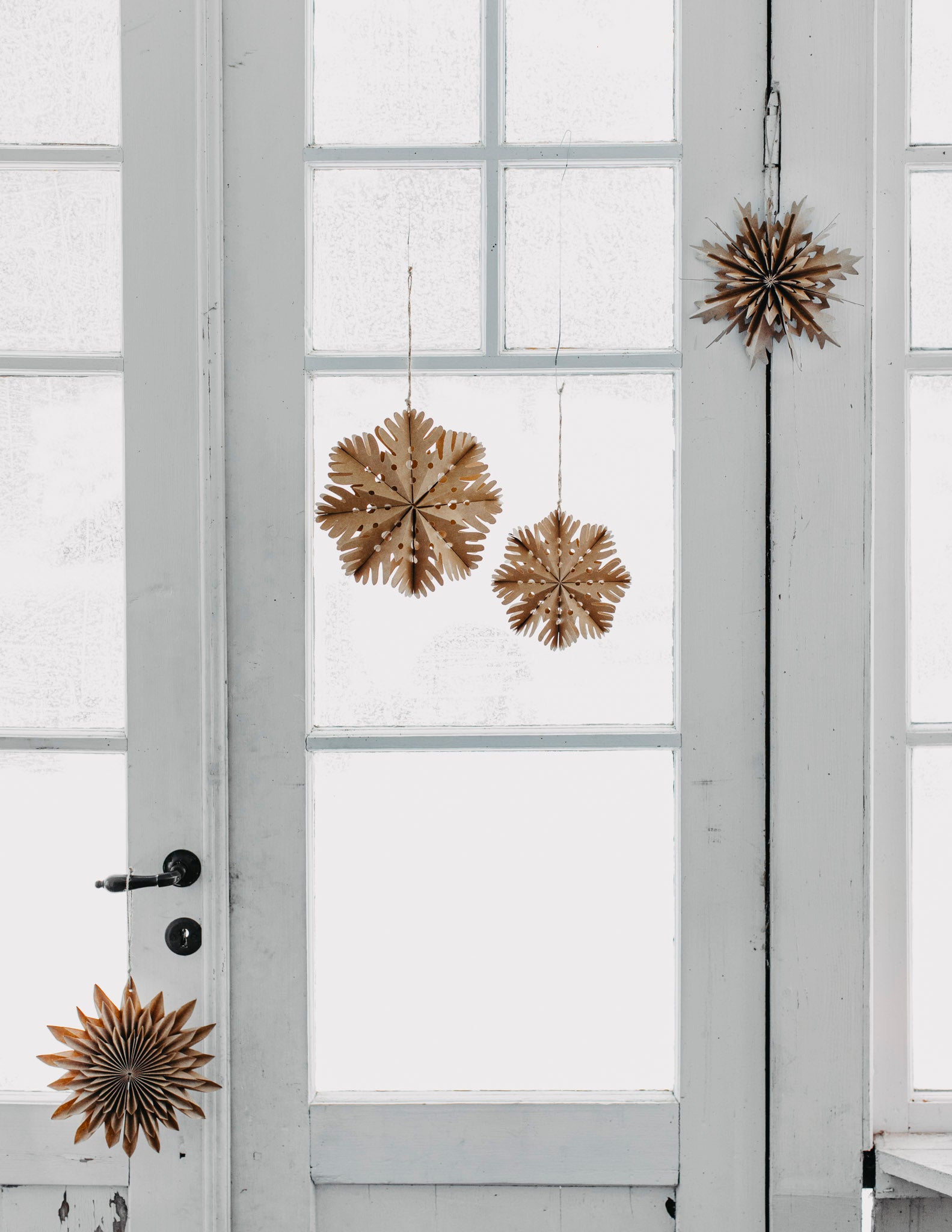 BUSTERUD Weihnachtstern aus Papier braun Large - Lykke&You GmbH