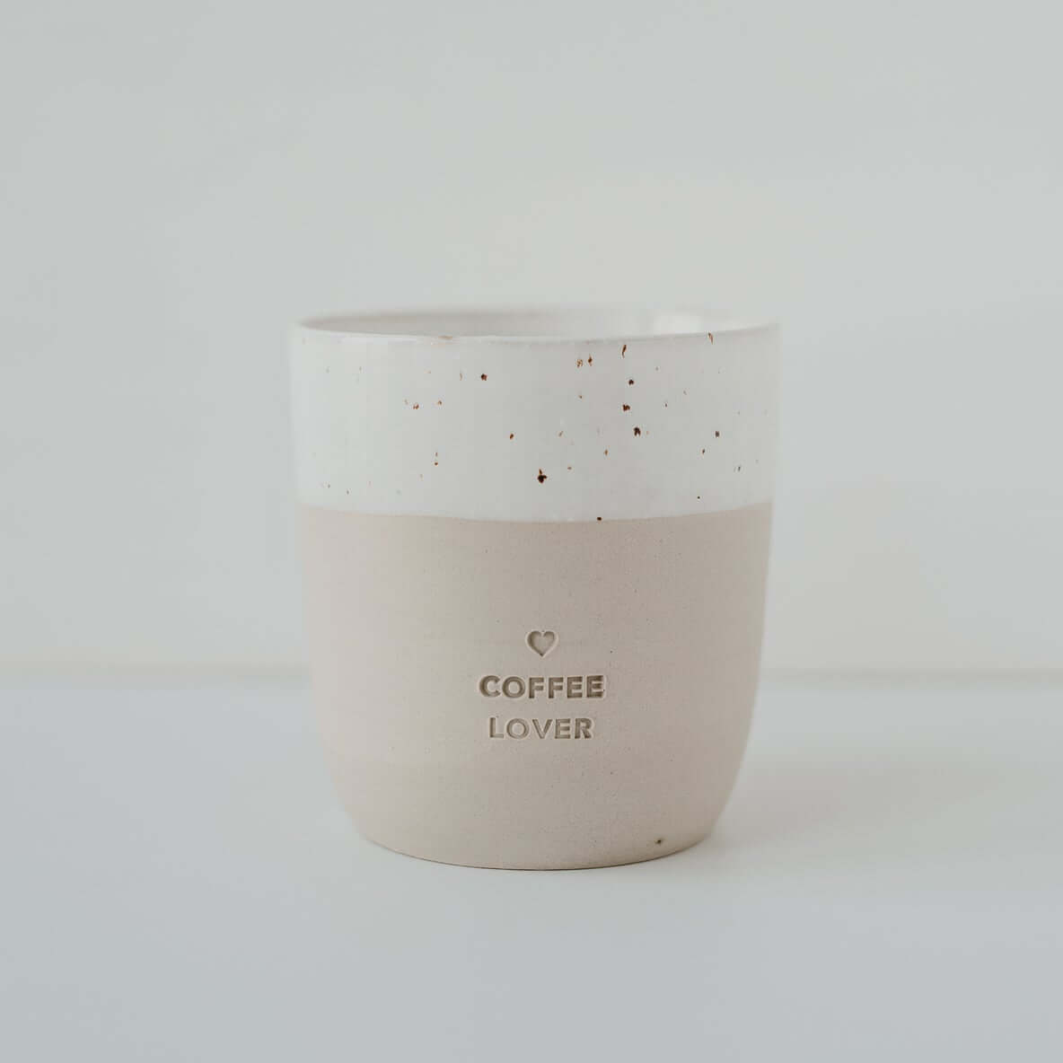 Eulenschnitt "Coffee Lover" Steingutbecher | Handgefertigt - Trinkgefäße