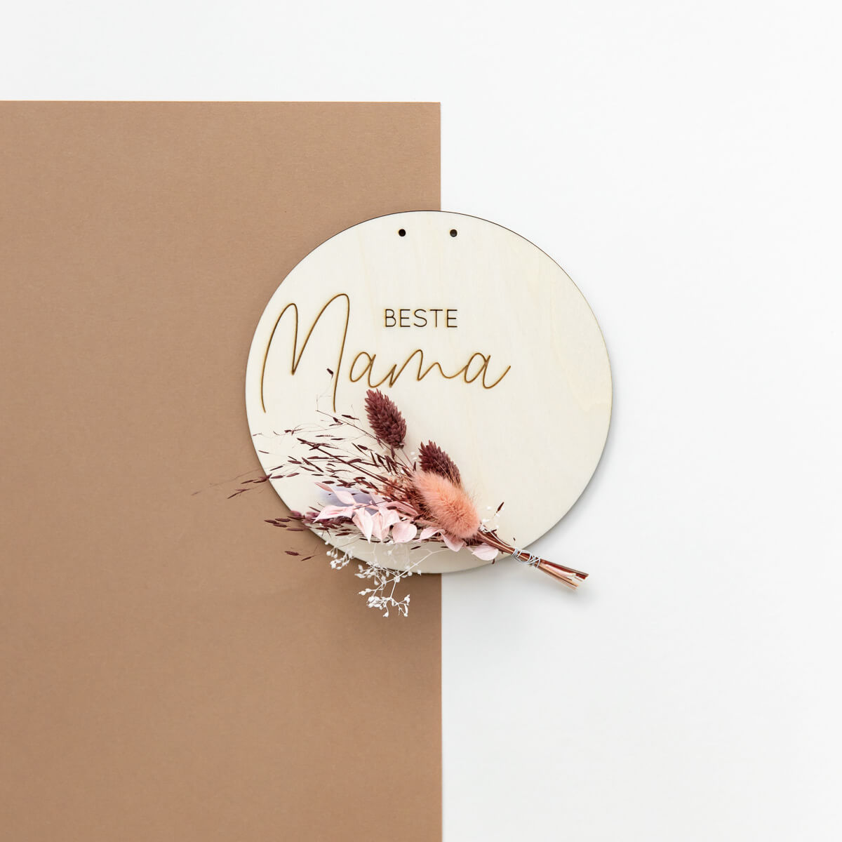 Muttertagsgeschenkidee Holzscheibe mit Trockenblumen I Beste Mama - Lykke&You GmbH