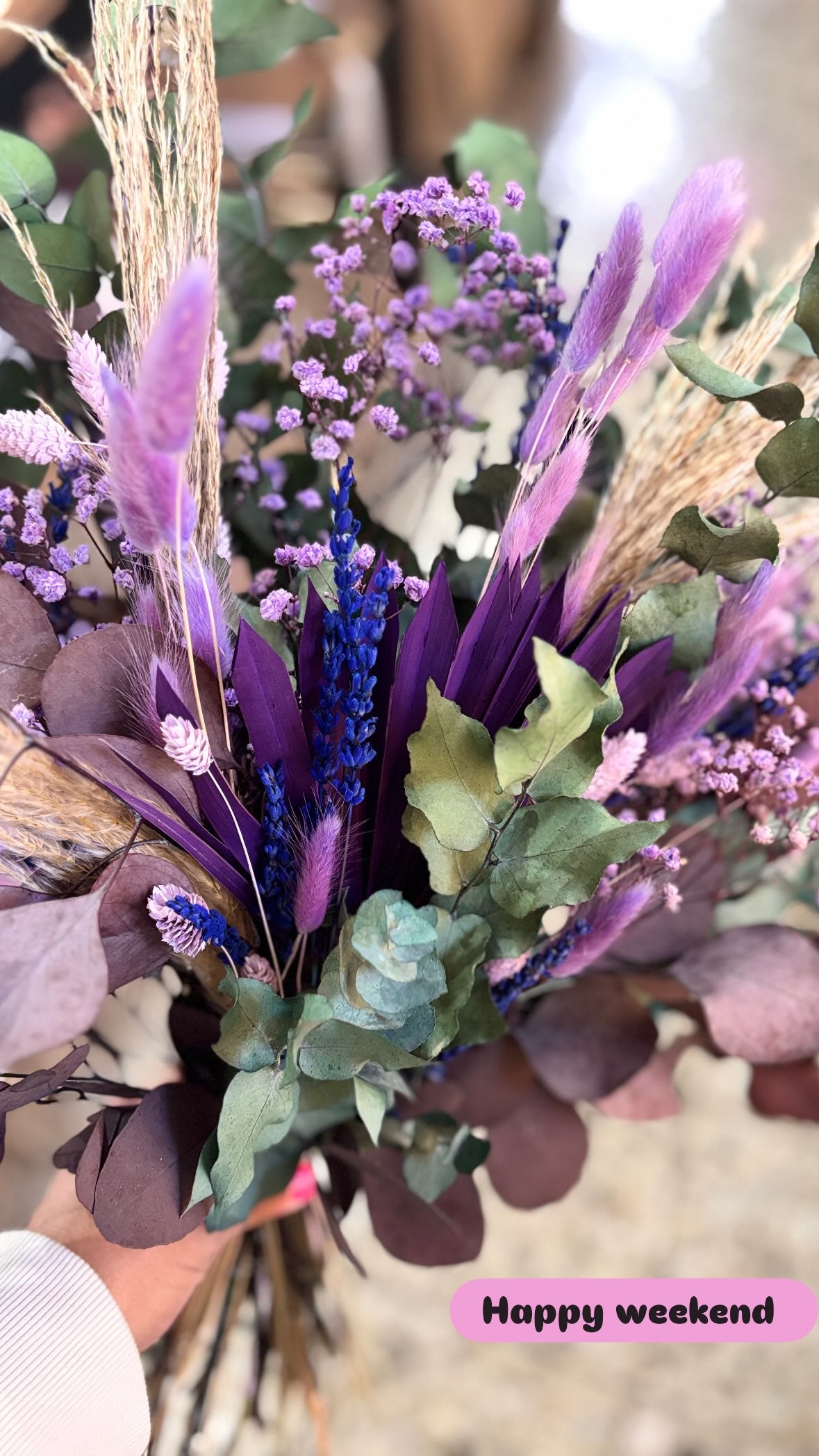 Touch of Violett: Zeitlose Eleganz in Lilatönen - Trockenblumenstrauß fürs ganze Jahr