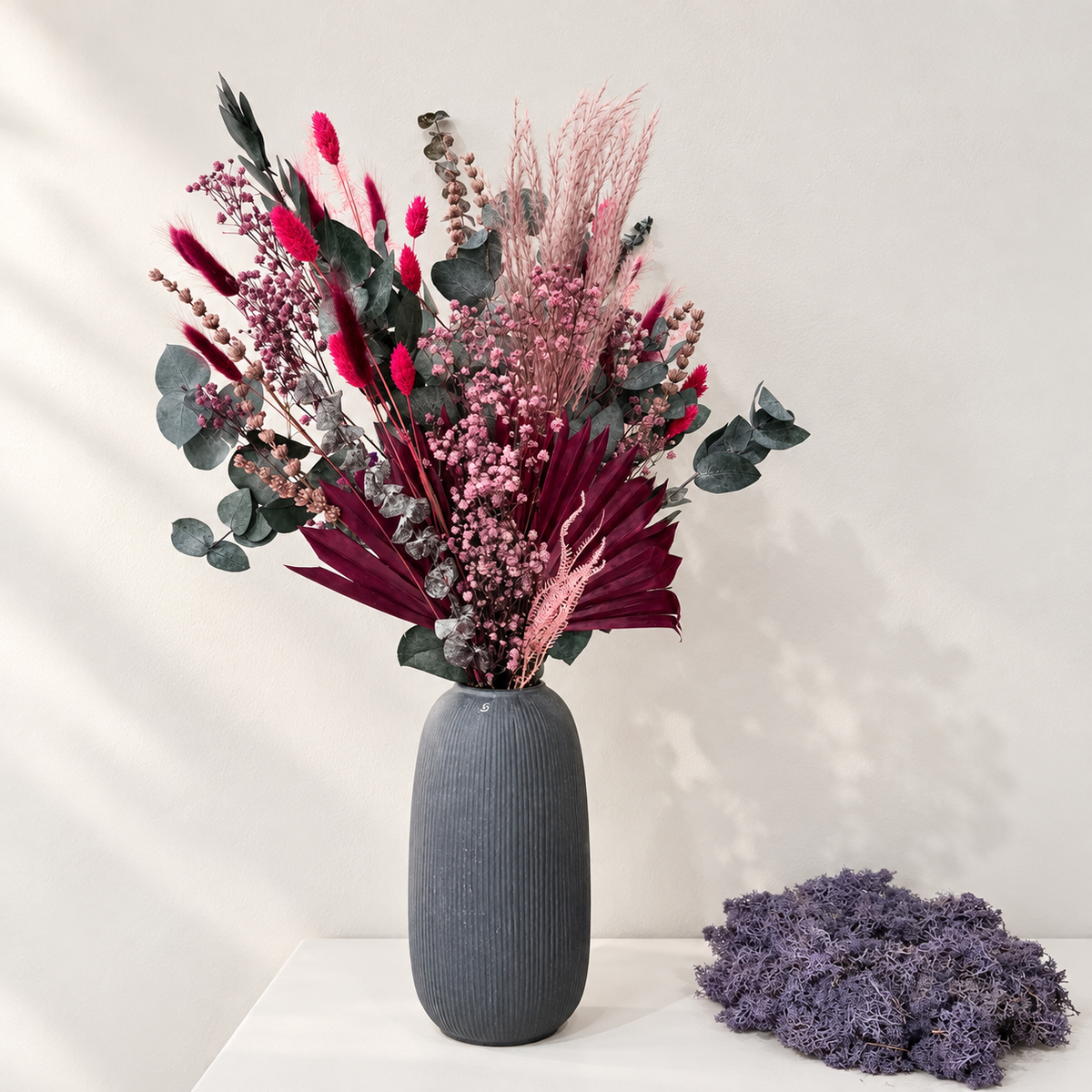 Touch of Berry: Zeitlose Eleganz in Beerentönen - Trockenblumenstrauß fürs ganze Jahr