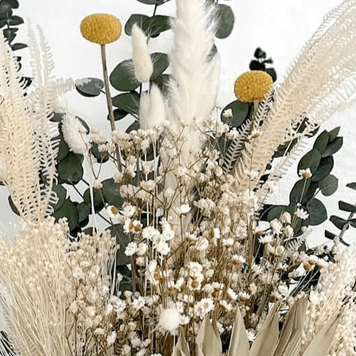 Nature: Ode to Nature - Dried flower bouquet in harmony I green-white