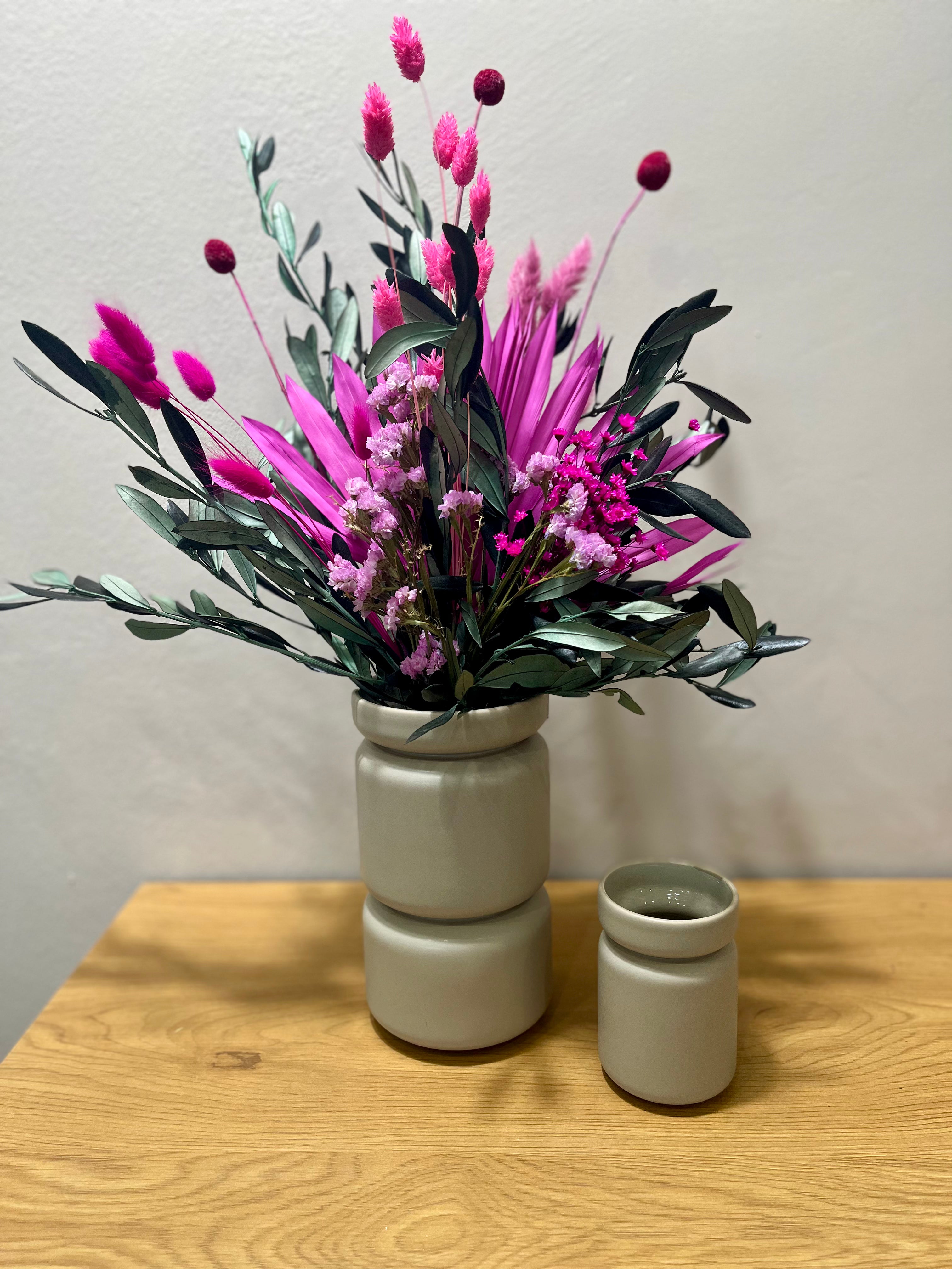 Olive Garden - Mediterraner Trockenblumenstrauß in grün pink