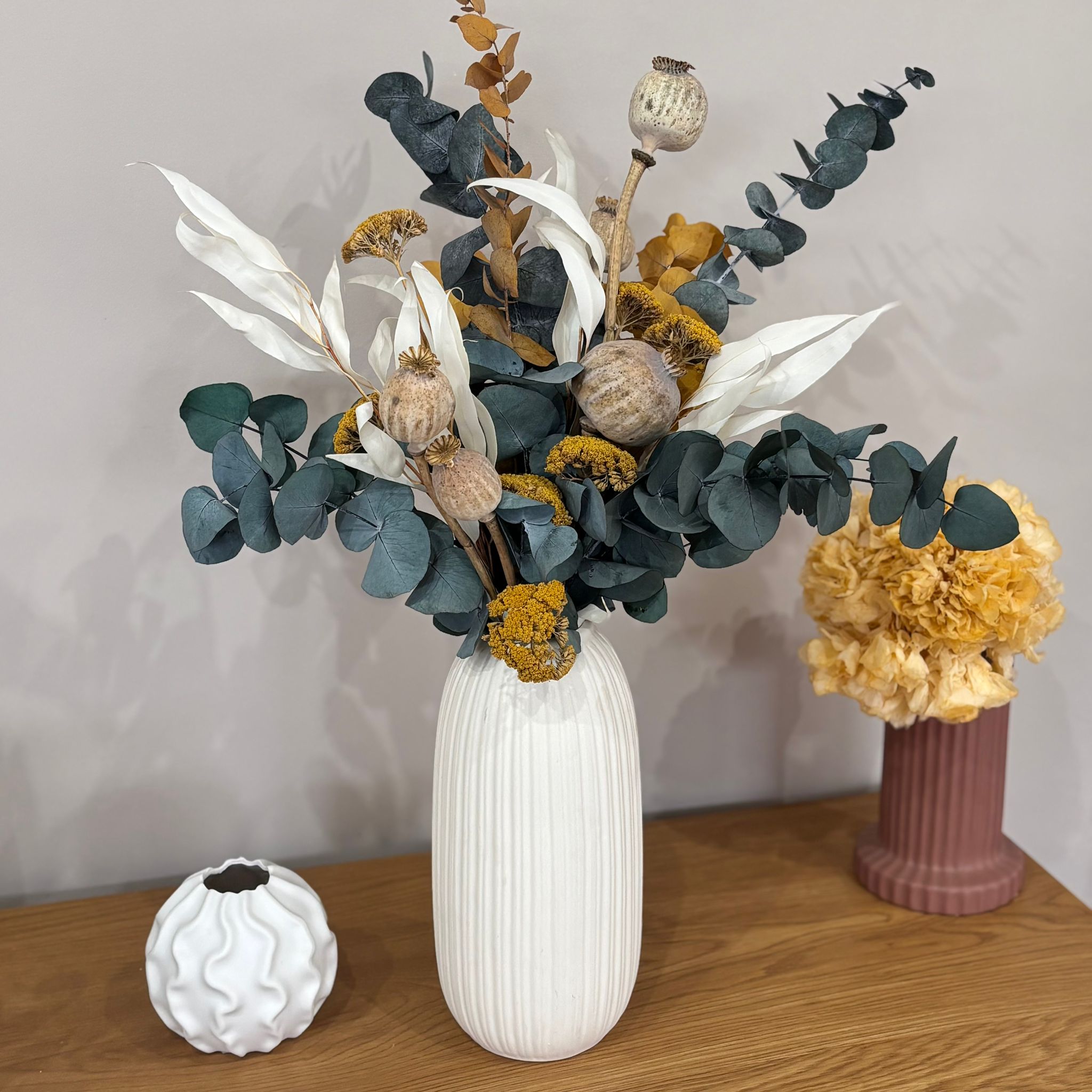 Lichtspiel - Trockenblumenstrauß in harmonischen Farben