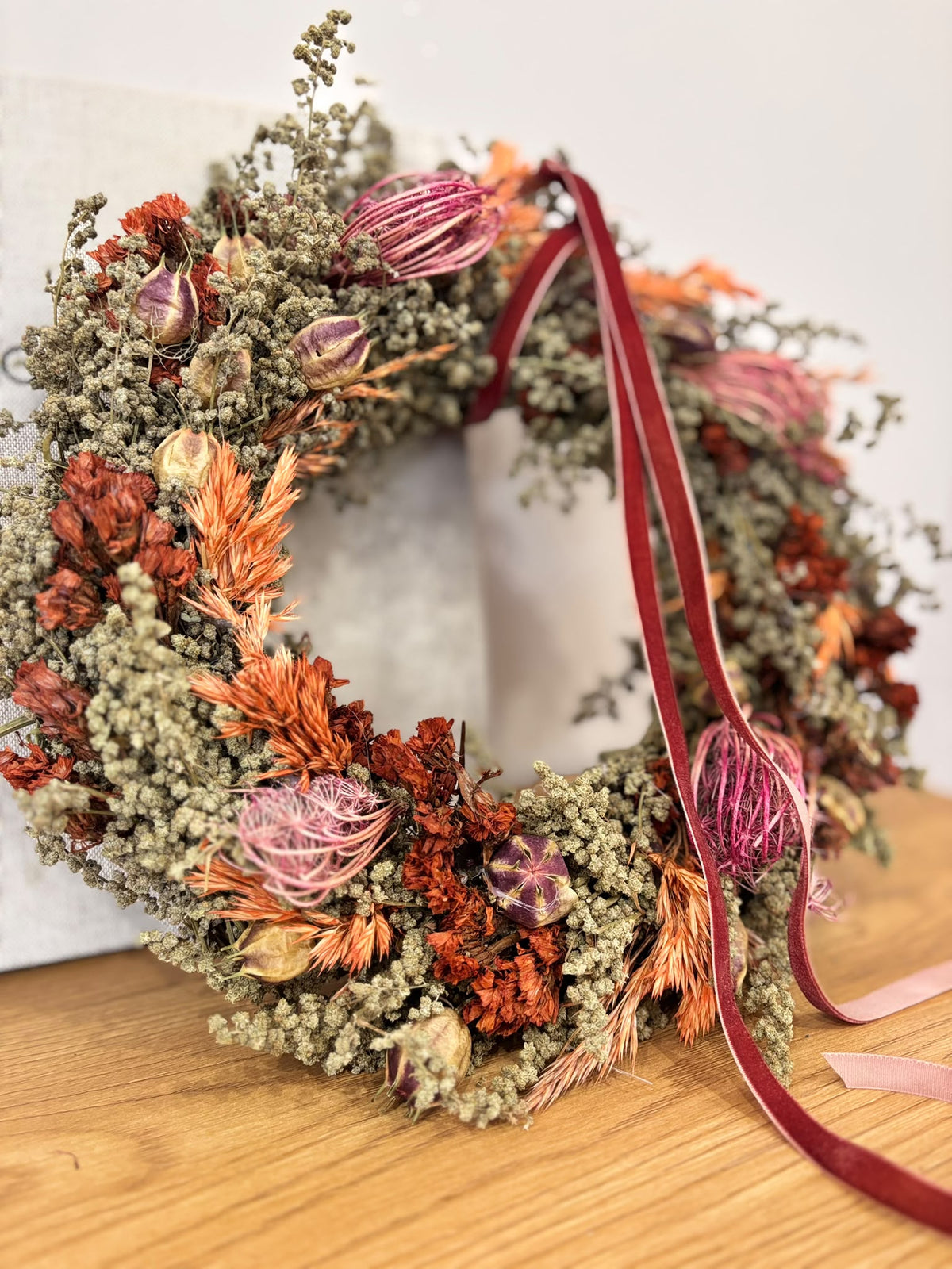 Lotta Herbstkranz – Trockenblumenkranz in warmen Farben