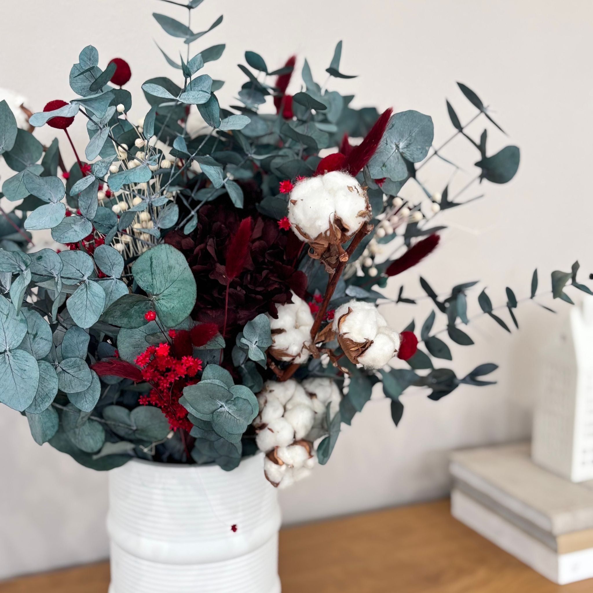 Jingle Bells - Winterlicher Trockenblumenstrauß I grün-weiß