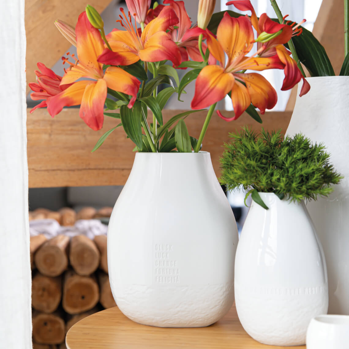 RÄDER Freiform-Vase aus Weißem Porzellan – Modernes Design von Blienert