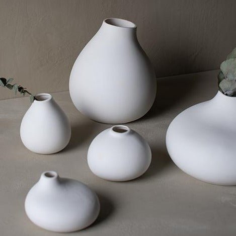 Beautiful and functional: The bulbous vase for your home