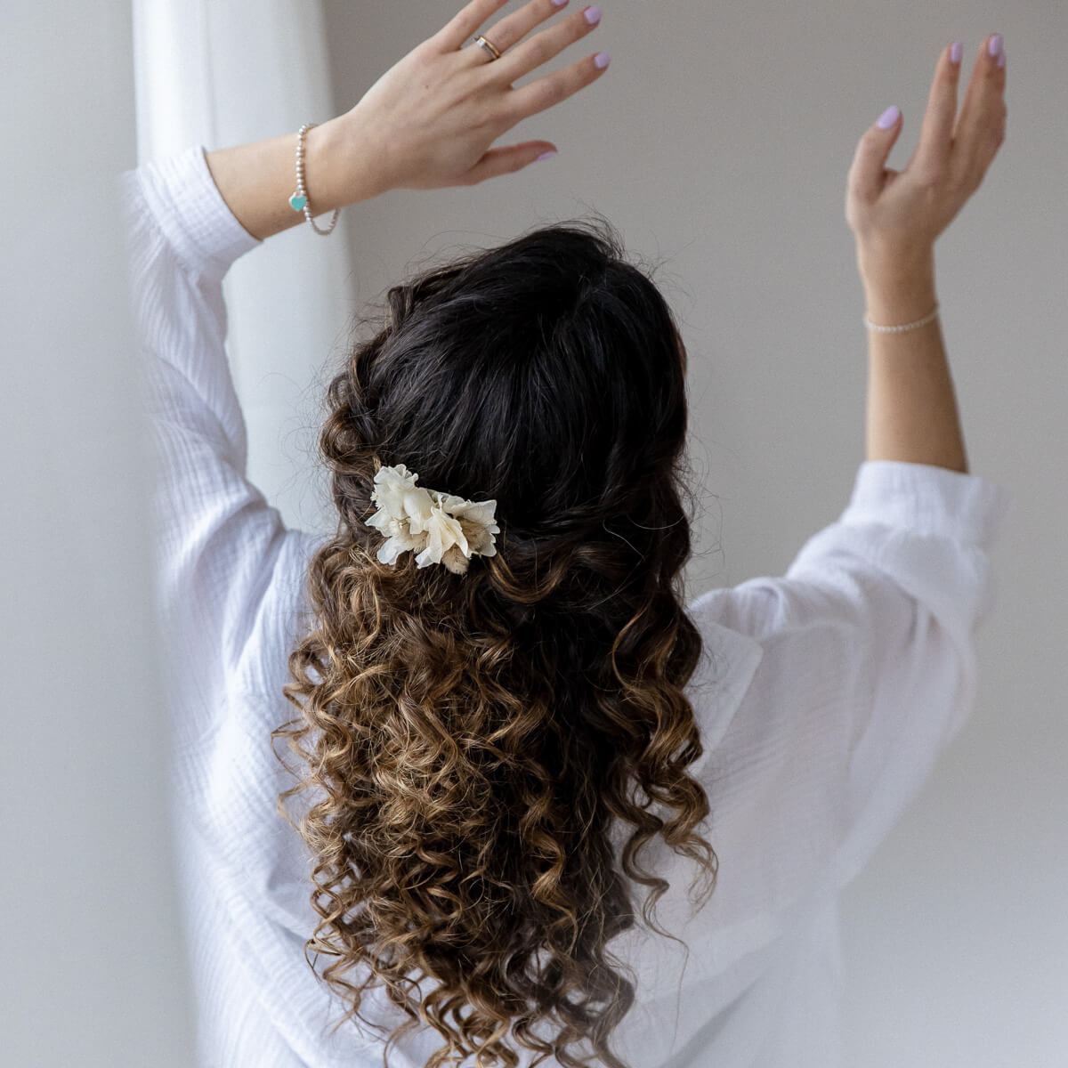 Hair comb dried flowers beige hydrangea